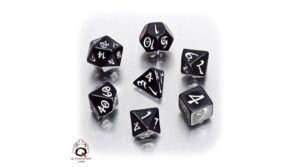 Dobókocka - Classic RPG Black/White (7 db-os szett)